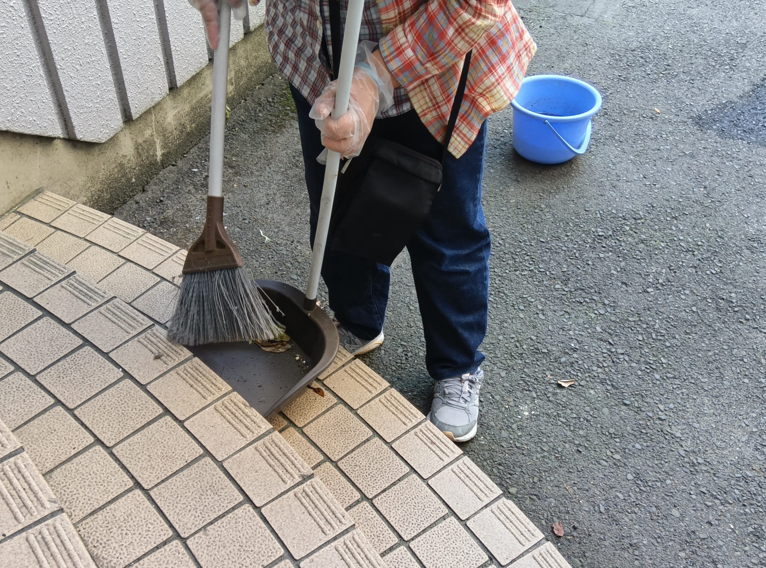 Read more about the article 己達会hikari 作業紹介【ビル清掃】