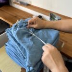 甚平を結束しているところ