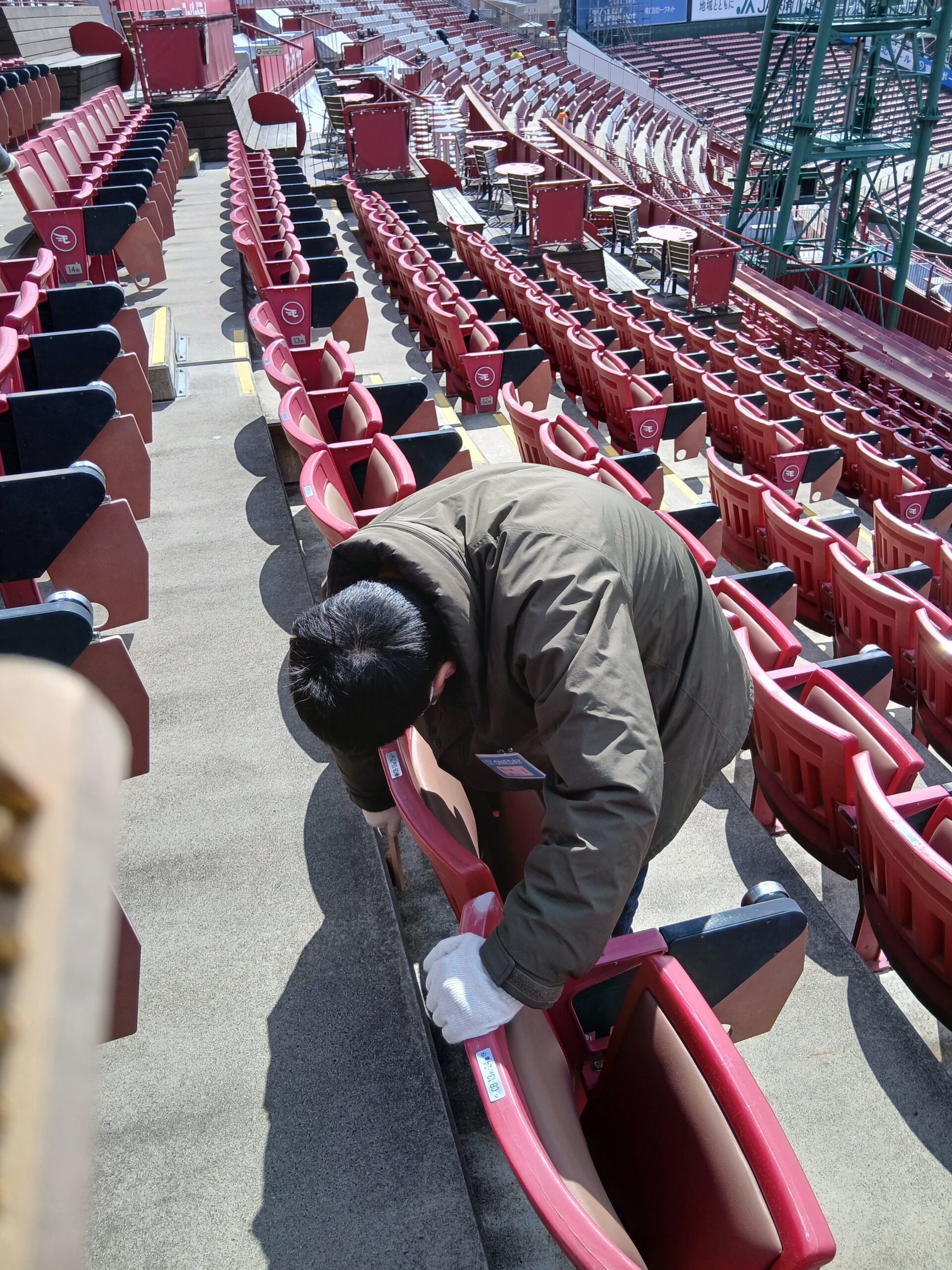 You are currently viewing 己達会labo 作業紹介【楽天球場清掃】